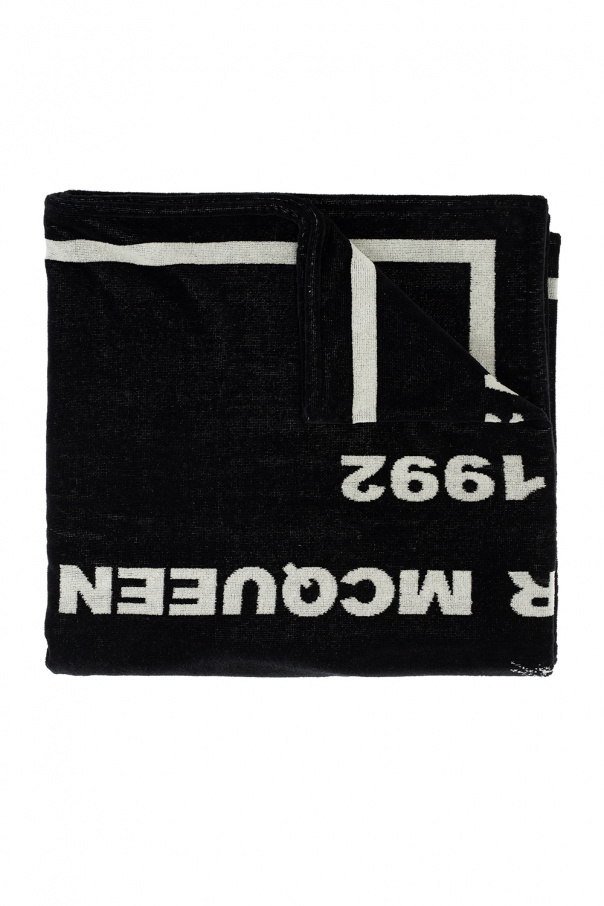 Alexander McQueen Bath towel with logo